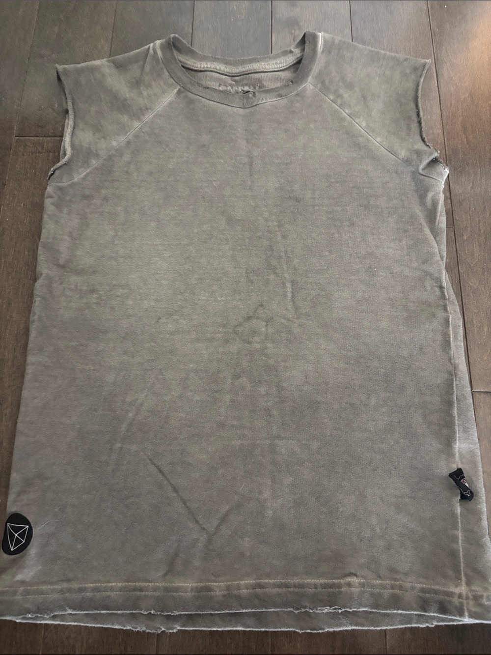 NUNUNU Washed Gray Sleeveless Tee Size 6-7